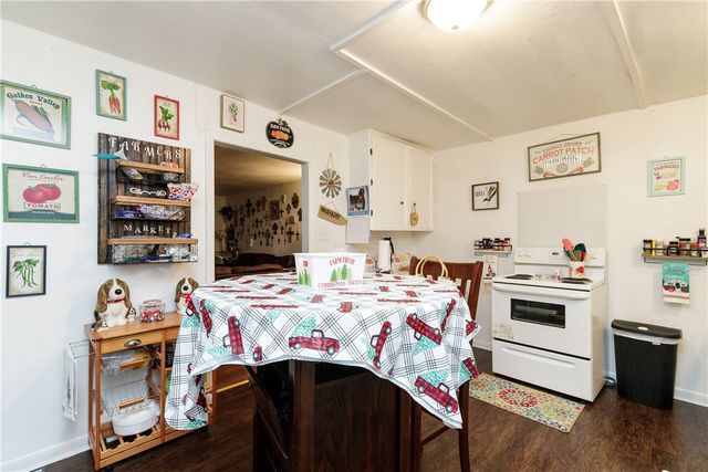 304 E RICHARD GARCIA St, Driscoll, TX 78351