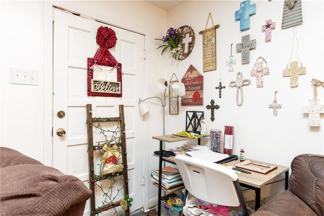 304 E RICHARD GARCIA St, Driscoll, TX 78351
