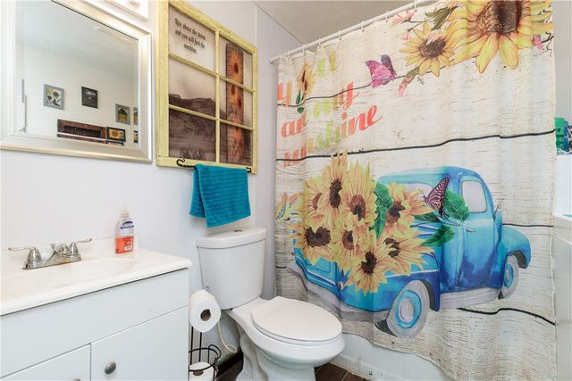 304 E RICHARD GARCIA St, Driscoll, TX 78351