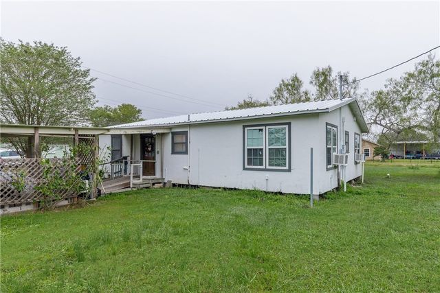 304 E RICHARD GARCIA St, Driscoll, TX 78351