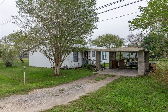 304 E RICHARD GARCIA St, Driscoll, TX 78351