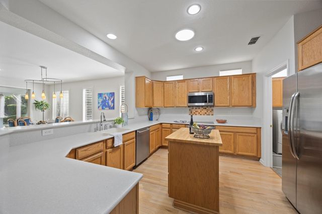 1843 Andover Ln, Lincoln, CA 95648