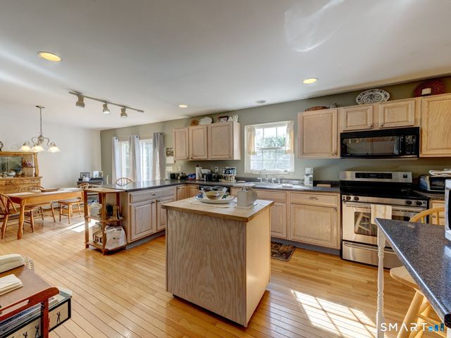 31 Augustyn Court, Torrington, CT 06790