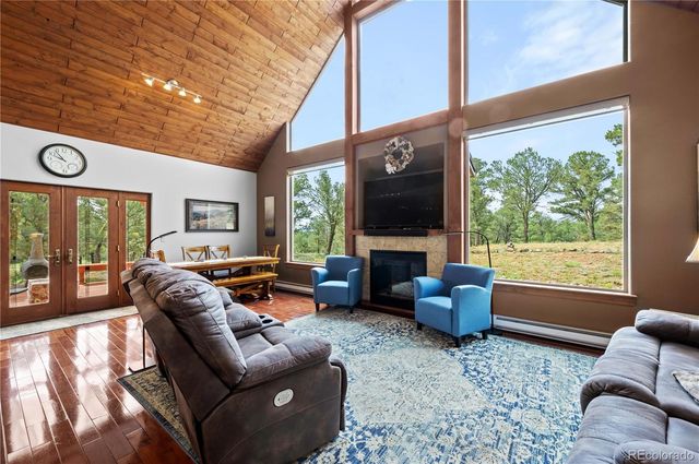 477 W View Road, Cotopaxi, CO 81223