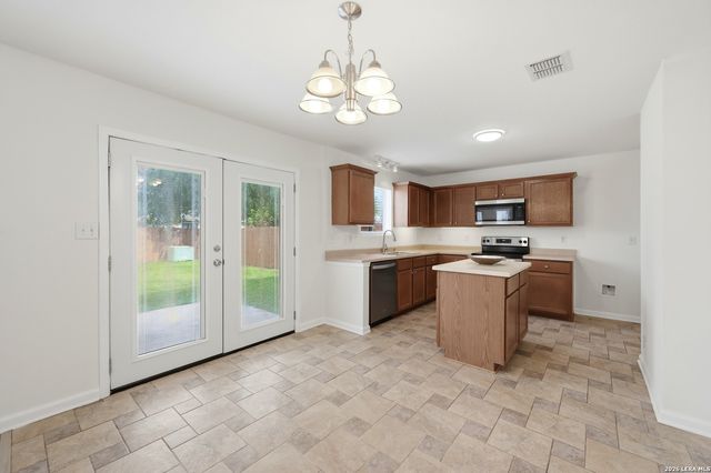 2623 Gato Del Sol, San Antonio, TX 78245