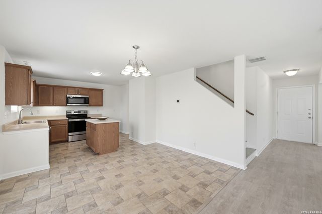 2623 Gato Del Sol, San Antonio, TX 78245