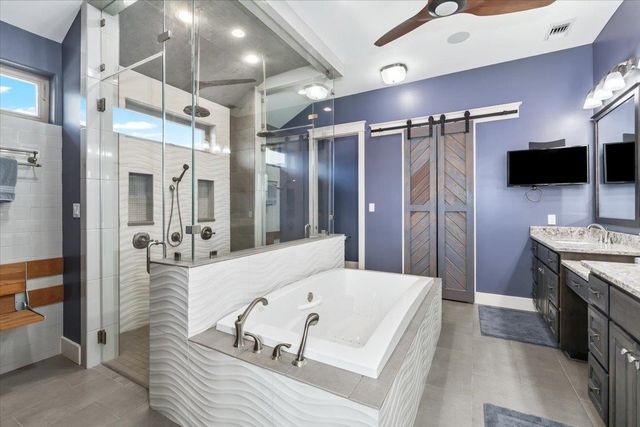 1604 Watercliffe DR, Lago Vista, TX 78645