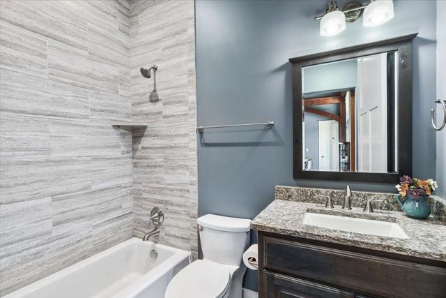 1604 Watercliffe DR, Lago Vista, TX 78645