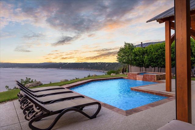 1604 Watercliffe DR, Lago Vista, TX 78645