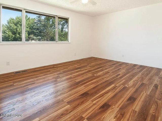 860 Cherry Tree Drive 2, Sparks, NV 89434