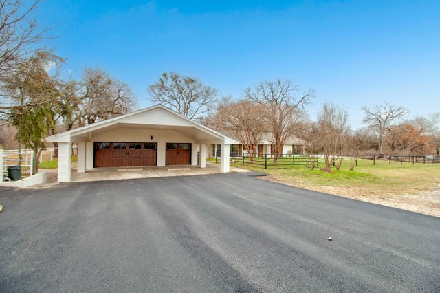3700 Moseley Road, Cross Roads, TX 76227