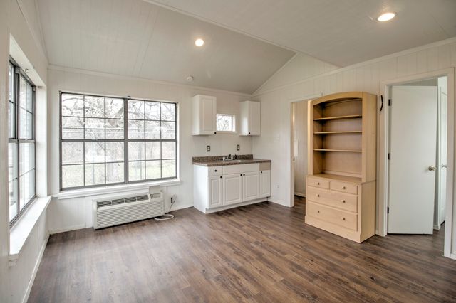 3700 Moseley Road, Cross Roads, TX 76227
