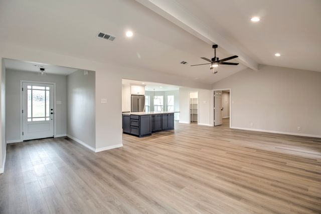 3700 Moseley Road, Cross Roads, TX 76227