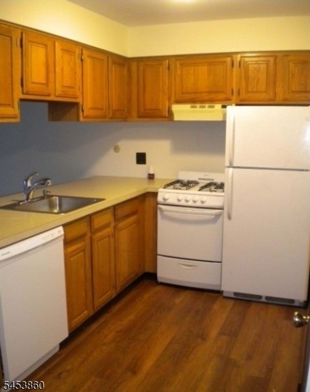 1 Purgatory Ct Unit 5 5, Vernon Twp., NJ 07462 — photo 2