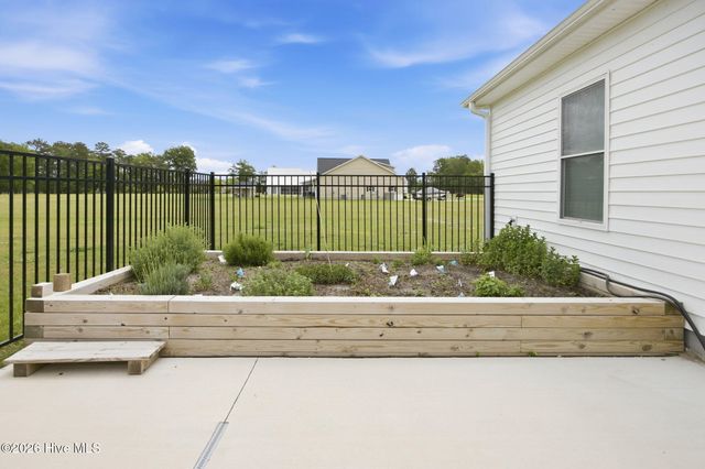 139 Bridgewater Drive S, Bath, NC 27808