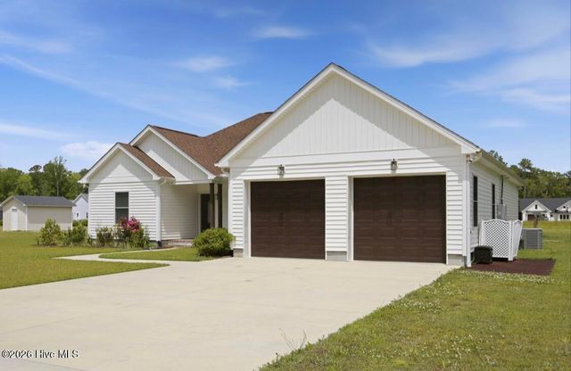 139 Bridgewater Drive S, Bath, NC 27808