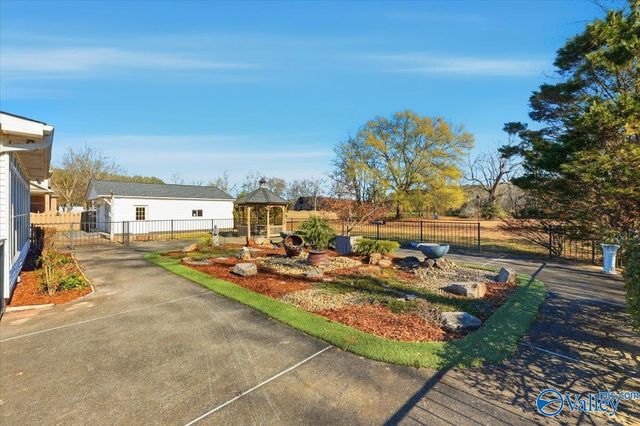 2383 Old Gurley Pike, New Hope, AL 35760