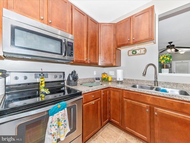 16 COMPOUND, Martinsburg, WV 25403