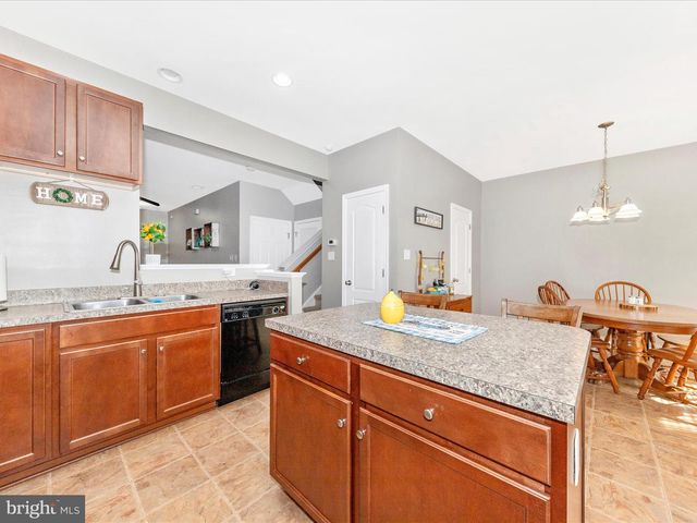16 COMPOUND, Martinsburg, WV 25403