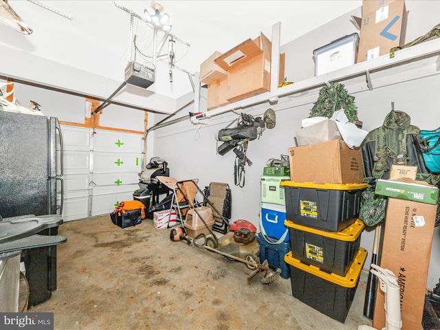 16 COMPOUND, Martinsburg, WV 25403