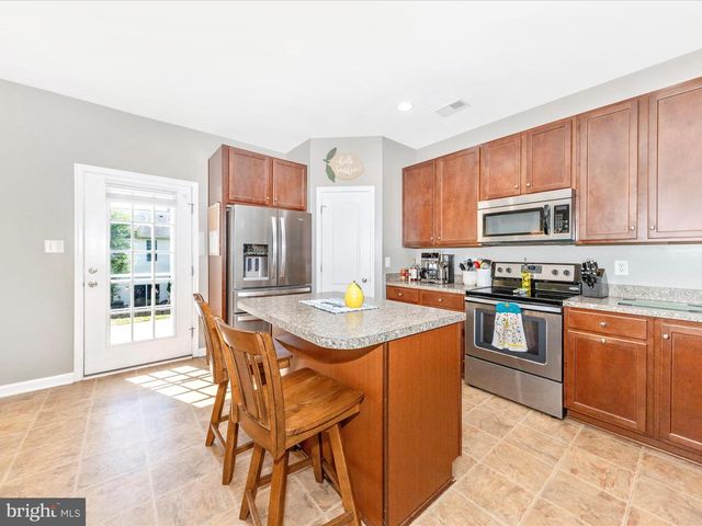 16 COMPOUND, Martinsburg, WV 25403