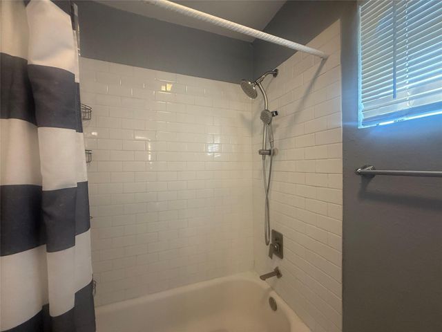 1700 Royal Hill DR A, Austin, TX 78741