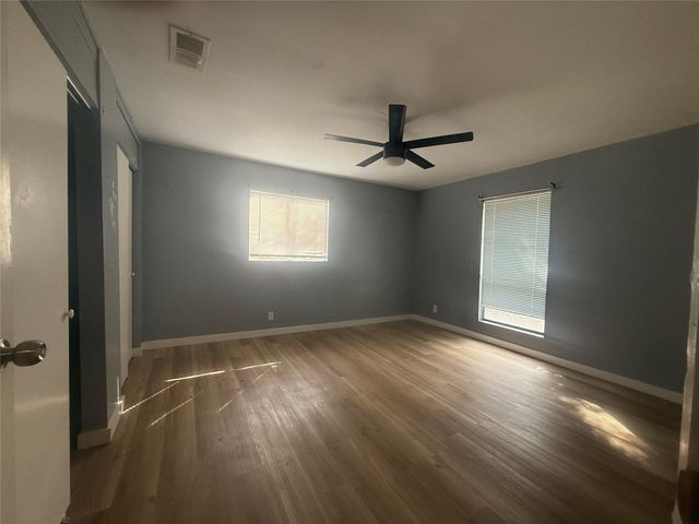 1700 Royal Hill DR A, Austin, TX 78741