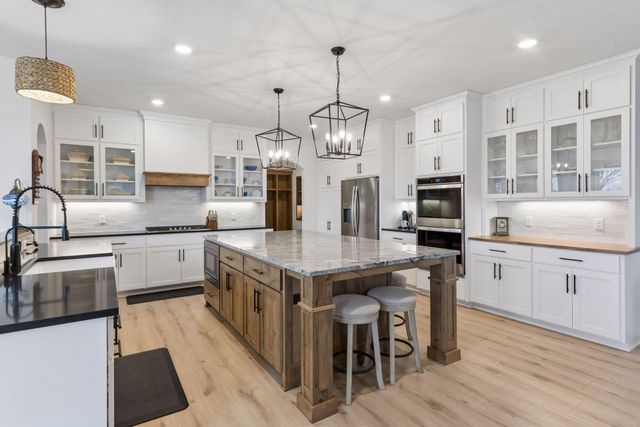 17628 Jett Circle, Prior Lake, MN 55372