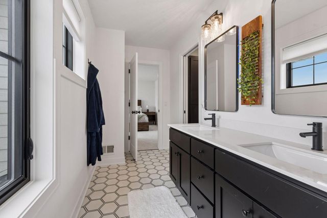 17628 Jett Circle, Prior Lake, MN 55372