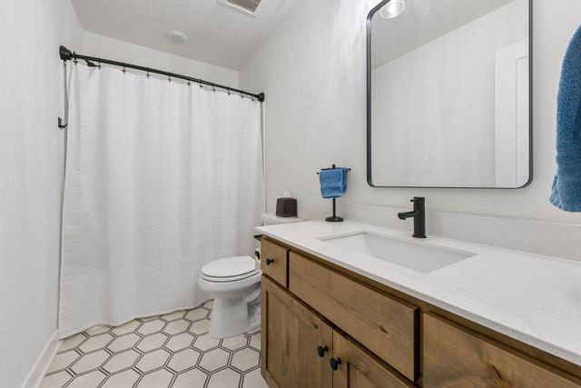 17628 Jett Circle, Prior Lake, MN 55372