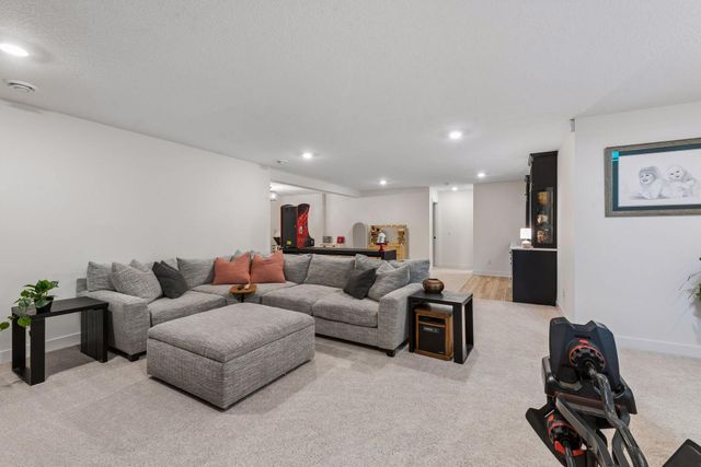 17628 Jett Circle, Prior Lake, MN 55372