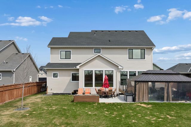 17628 Jett Circle, Prior Lake, MN 55372