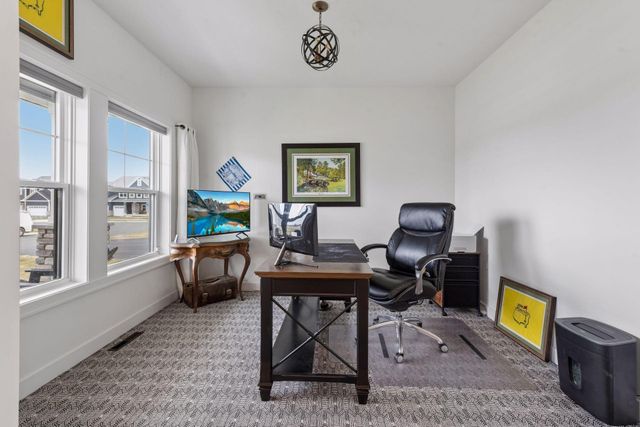 17628 Jett Circle, Prior Lake, MN 55372