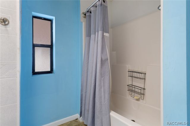 10267 W Hadley Court, Homosassa, FL 34448