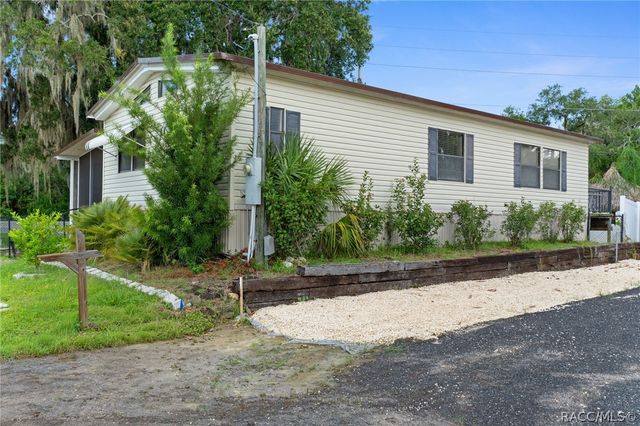 10267 W Hadley Court, Homosassa, FL 34448