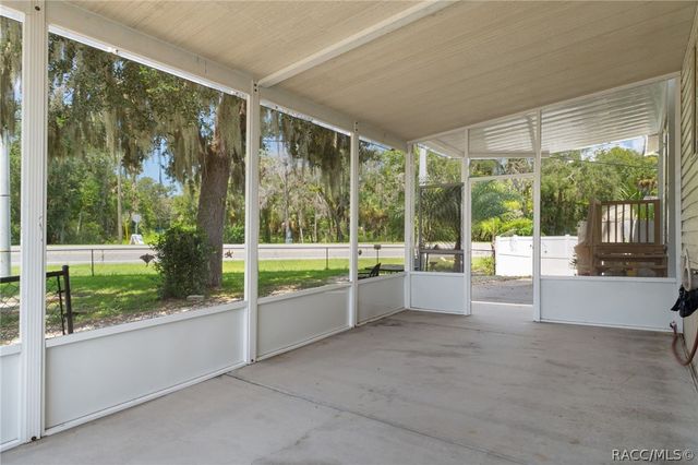10267 W Hadley Court, Homosassa, FL 34448
