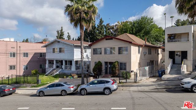 1259 Vin Scully Avenue, Los Angeles, CA 90026