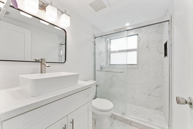 71 Fanshaw B, Boca Raton, FL 33434