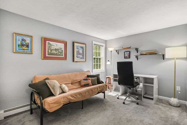 137 Lake Ave, Wareham, MA 02538