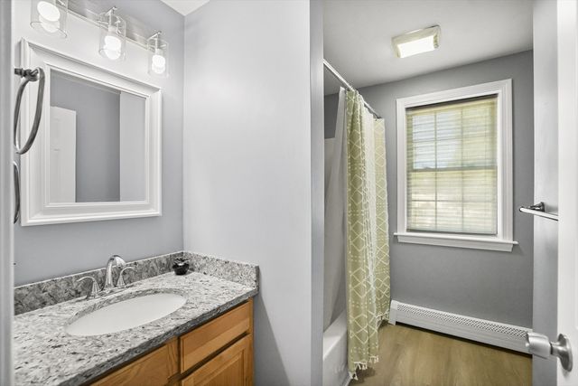 137 Lake Ave, Wareham, MA 02538