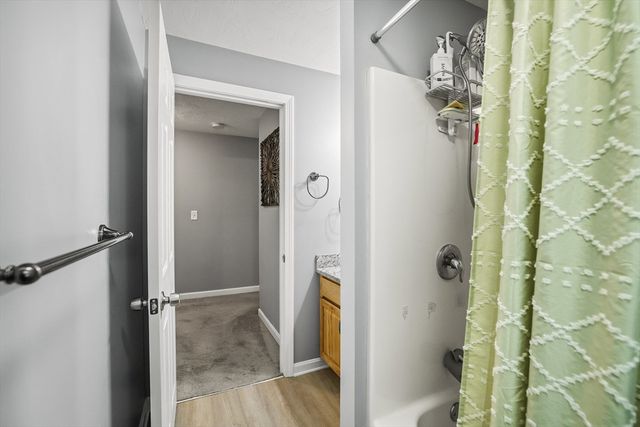 137 Lake Ave, Wareham, MA 02538