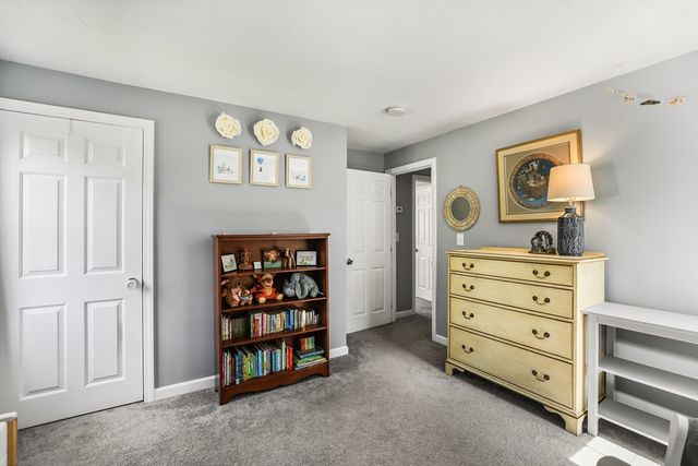 137 Lake Ave, Wareham, MA 02538