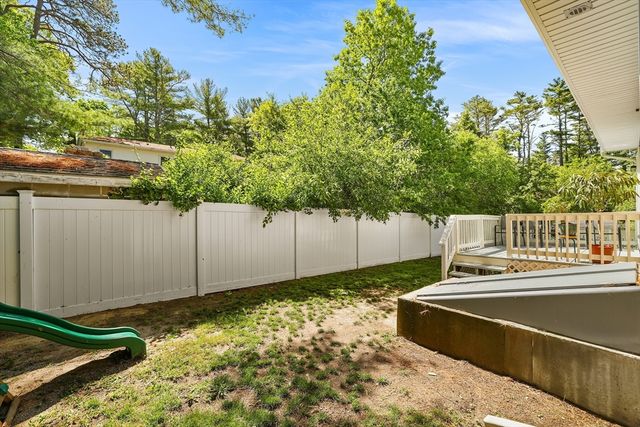 137 Lake Ave, Wareham, MA 02538