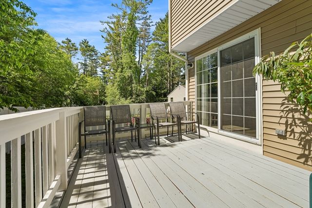 137 Lake Ave, Wareham, MA 02538