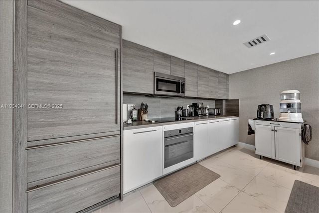 400 Sunny Isles Boulevard 718, Sunny Isles Beach, FL 33160