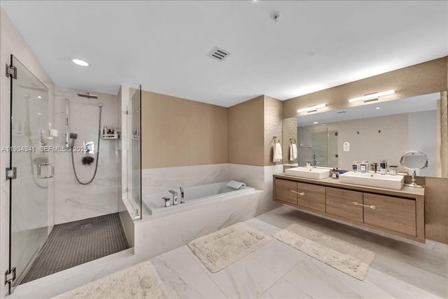 400 Sunny Isles Boulevard 718, Sunny Isles Beach, FL 33160