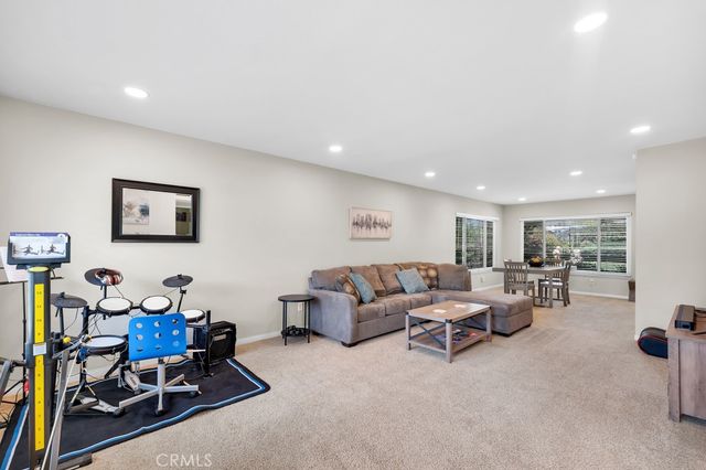 28661 Acacia Glen Street, Agoura Hills, CA 91301