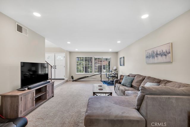 28661 Acacia Glen Street, Agoura Hills, CA 91301