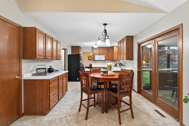 1908 Sibley View Lane, Northfield, MN 55057