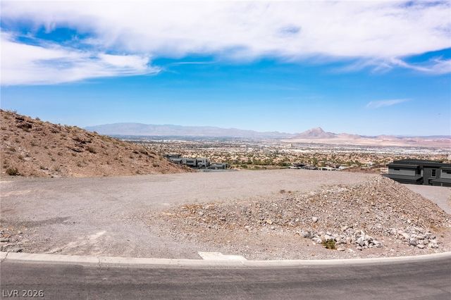 637 Dragon Peak Drive, Henderson, NV 89012